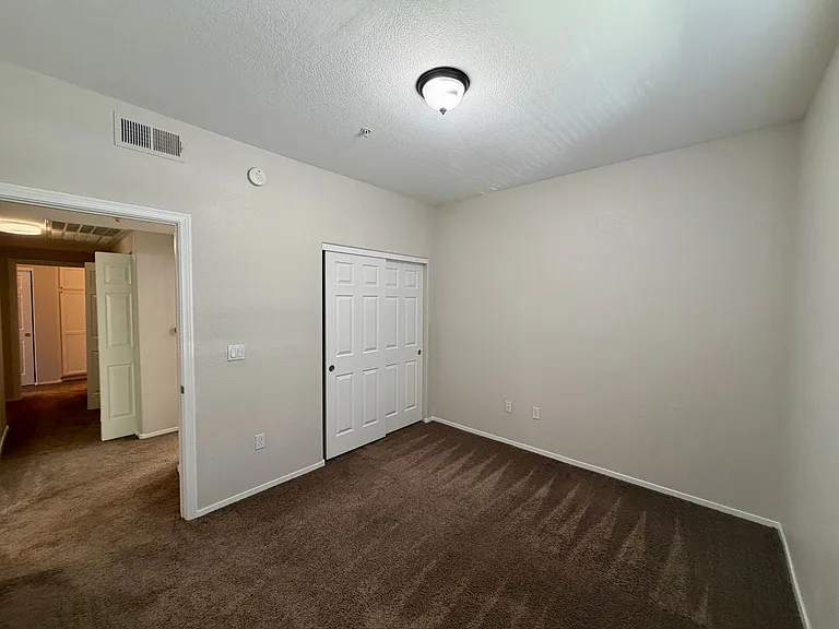 2291 W Horizon Ridge Pkwy #6231 — Photo 14