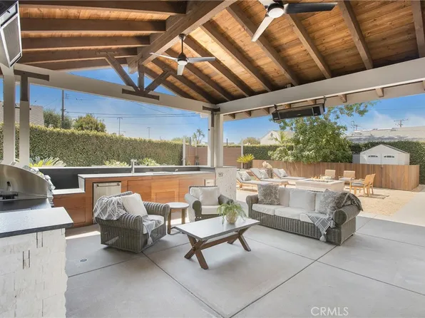 2805 Shantar Dr, Costa Mesa, CA 92626