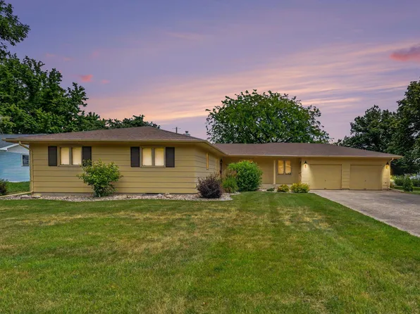 807 7th Ave SE, Pipestone, MN 56164