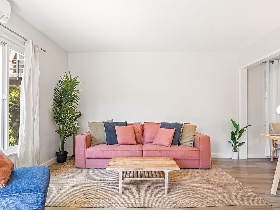1st image of 208 W Cota St #2