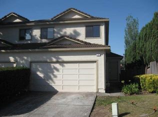 4 Fall Ct, Rohnert Park, CA 94928