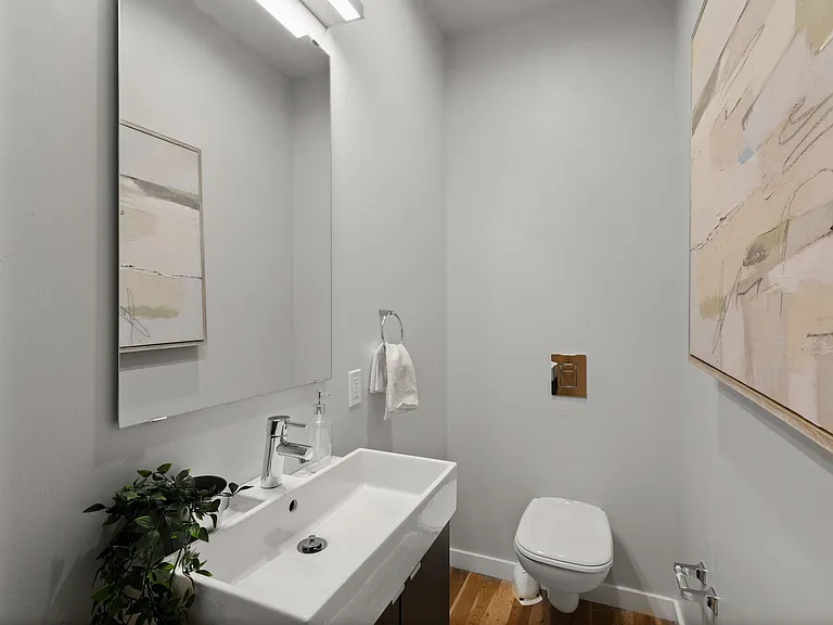 1720 Folsom St #B — Photo 16