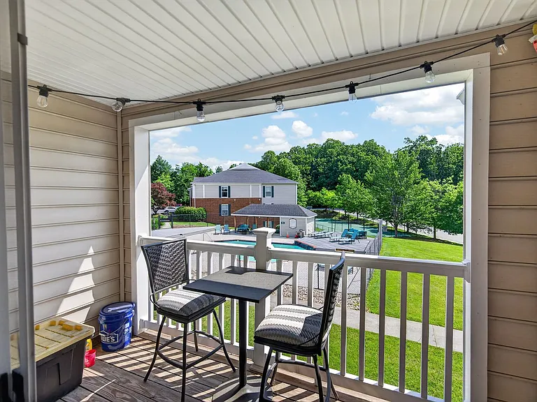 215 S Knollwood Dr — Photo 16