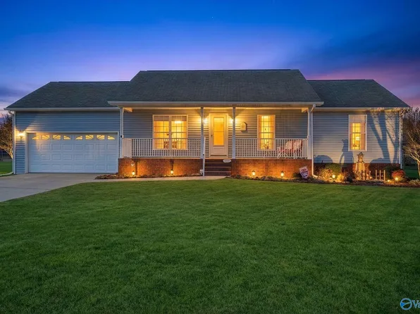 25151 Scarlett Ln, Athens, AL 35613