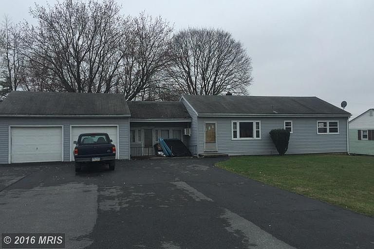 1st image of 3208 Lincoln Way E