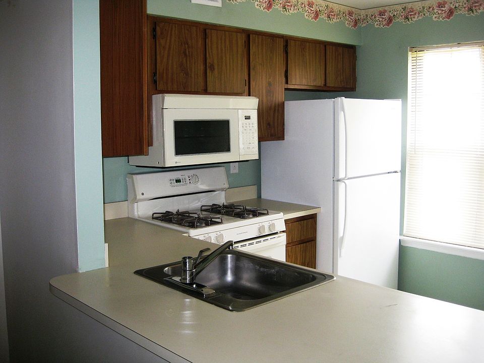 2nd image of 189A Collin Ct #A