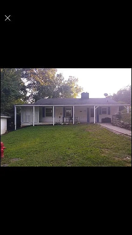 1504 Beechwood Hts photo 1