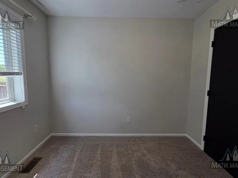 4287 Trumpeter Dr SE — Photo 25