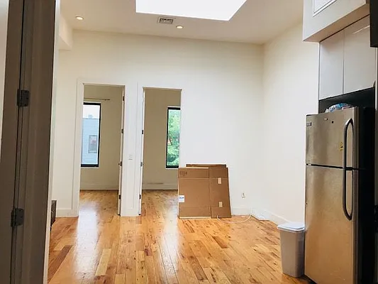 Rented by null | media 10