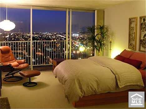 2nd image of 700 E Ocean Blvd Unit 1902