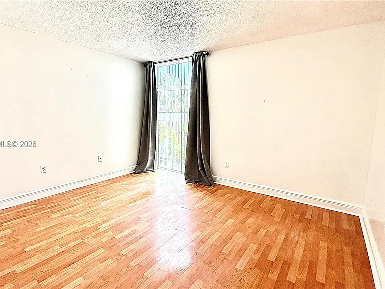 1035 West Ave #306 — Photo 13