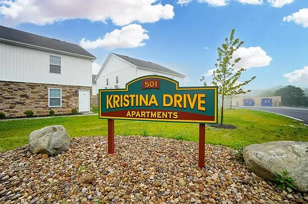 501 Kristina Dr - 301 — Photo 2