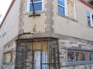 2701 W 71st St, Chicago, IL