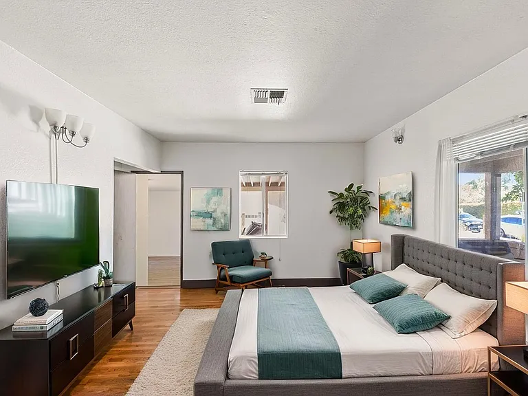 5723 Stansbury Ave #1 — Photo 12