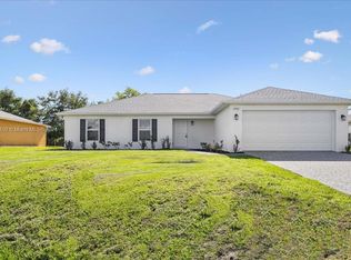 1902 NW 5th Ave, Cape Coral, FL 33993