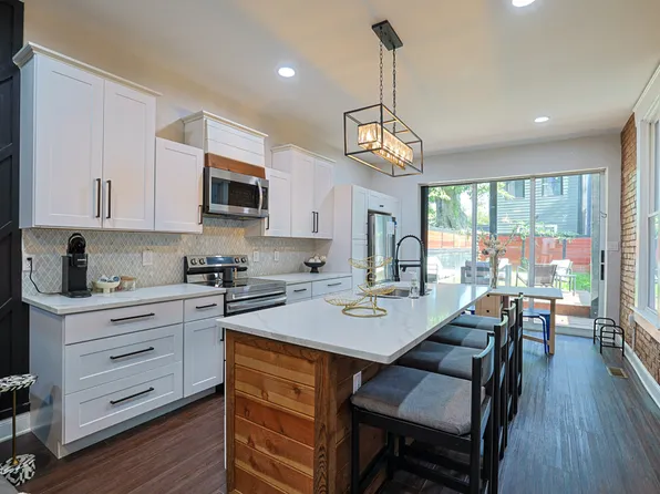 916 Findlay St, Cincinnati, OH 45214