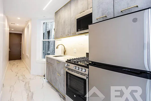 Rented by EXR | media 40