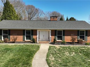 5600 Kane Dr, Pfafftown, NC 27040