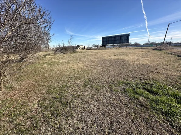 1701 E Broadway Ave, Fort Worth, TX 76104