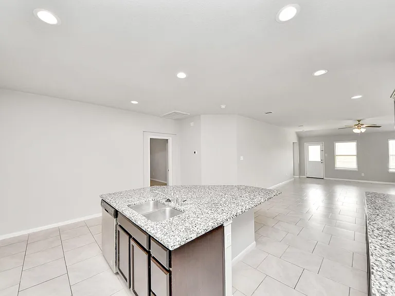 3314 Zephyr Park Ln — Photo 17