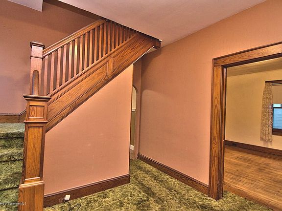 5th image of 530 E Lackawanna Ave