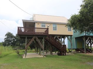 192 Walnut Ln, Grand Isle, LA 70358