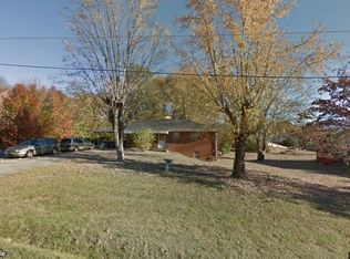 392 Apache Dr, Newport, TN 37821