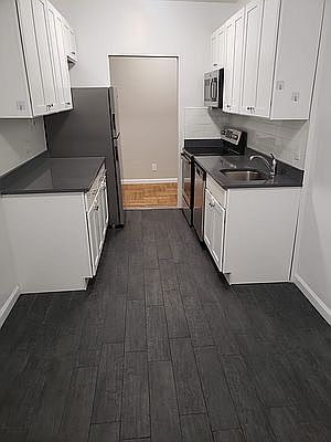 3rd image of 3534 95th St #B3
