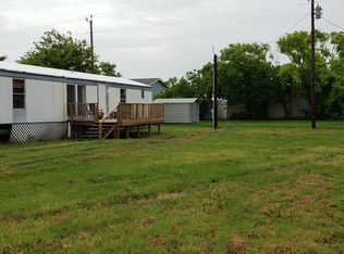 85 Enchanted Ln, Port Lavaca, TX 77979