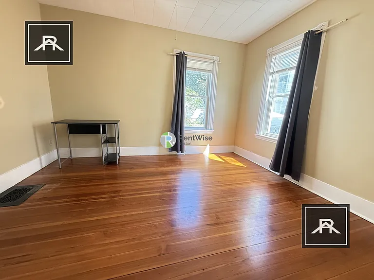 55 Litchfield St — Photo 11