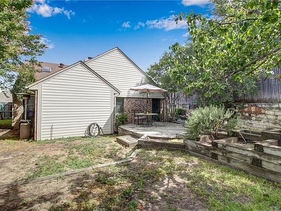 4th image of 1521 Autumn Chase Sq