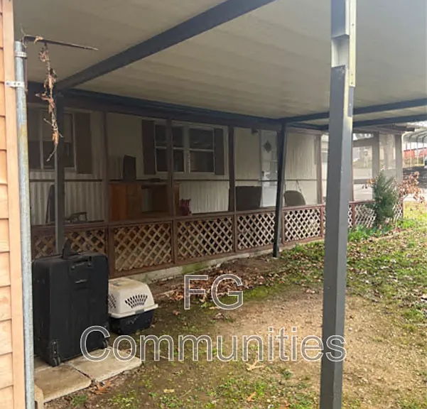 3610 Highlands Rd #18 — Photo 3