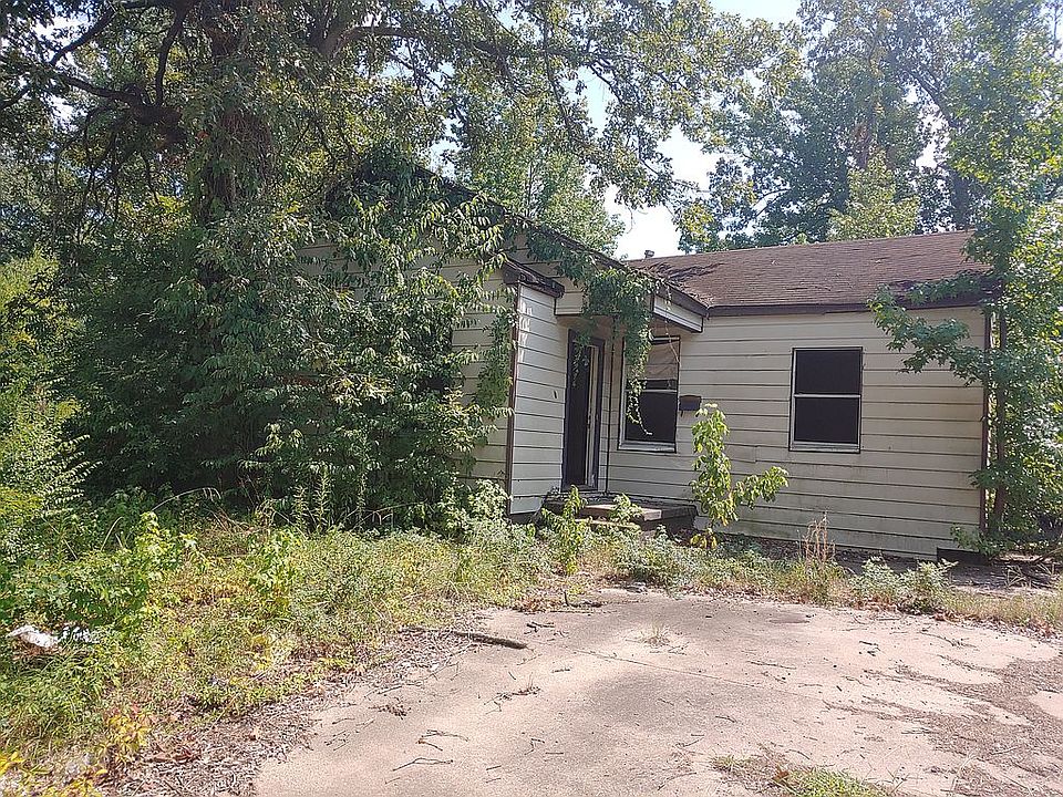 1st image of 50 Cypress Dr