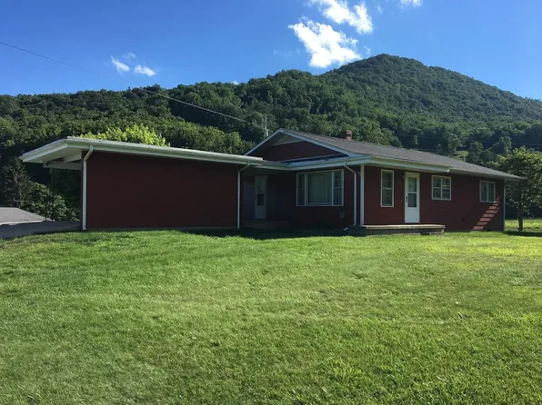 4194 Pigeon Rd, Waynesville, NC 28786