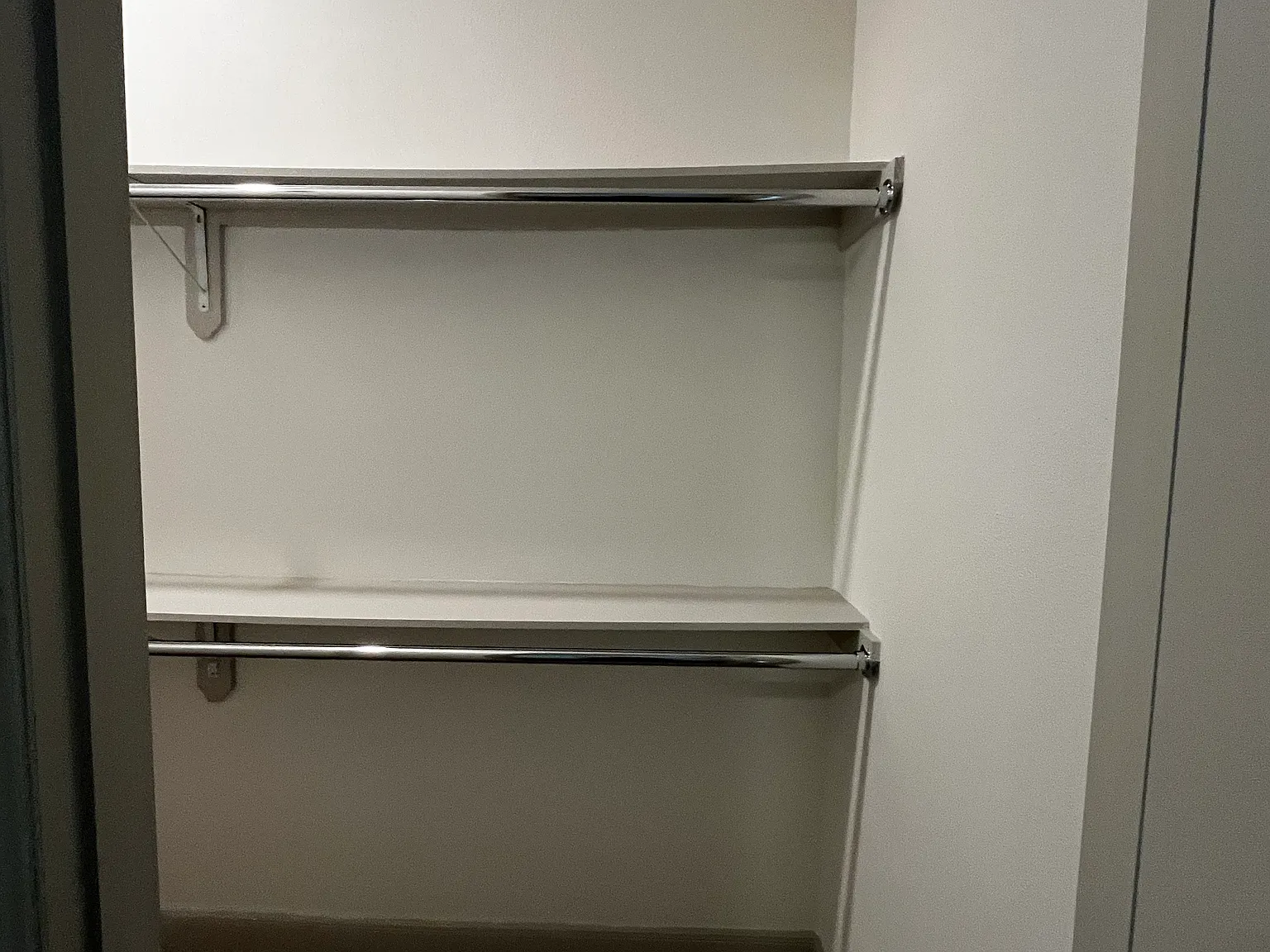 1 bed, 740 sqft, $1,727 — Photo 4