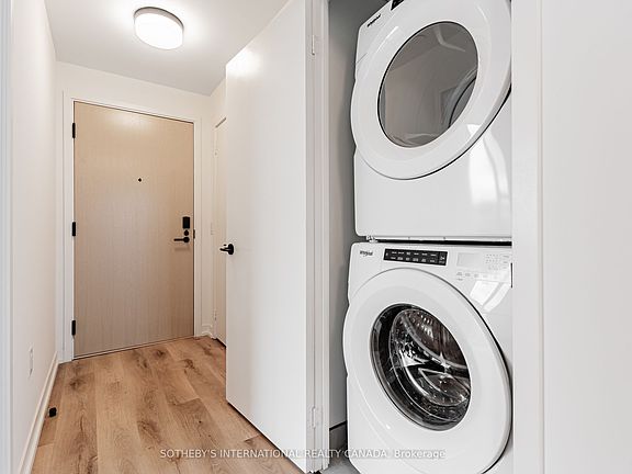 2nd image of 5 York Rd #608