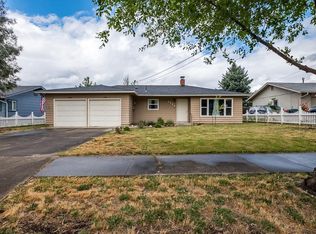 2425 Edgemont Dr, Medford, OR 97504
