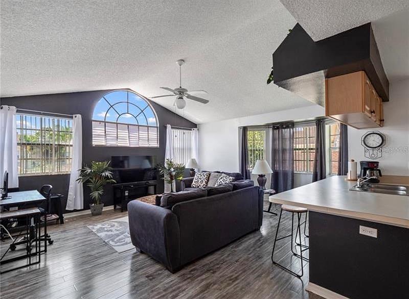 2nd image of 5005 Laguna Bay Cir APT 26