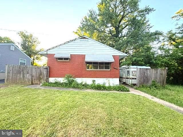 1st image of 7840 Daniels Ave