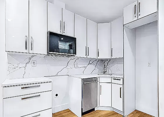 Rented by 346 Realty Group LLC | media 8