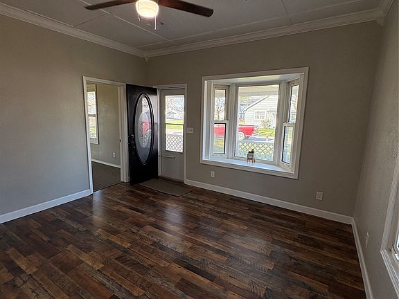 4th image of 417 S 4th St