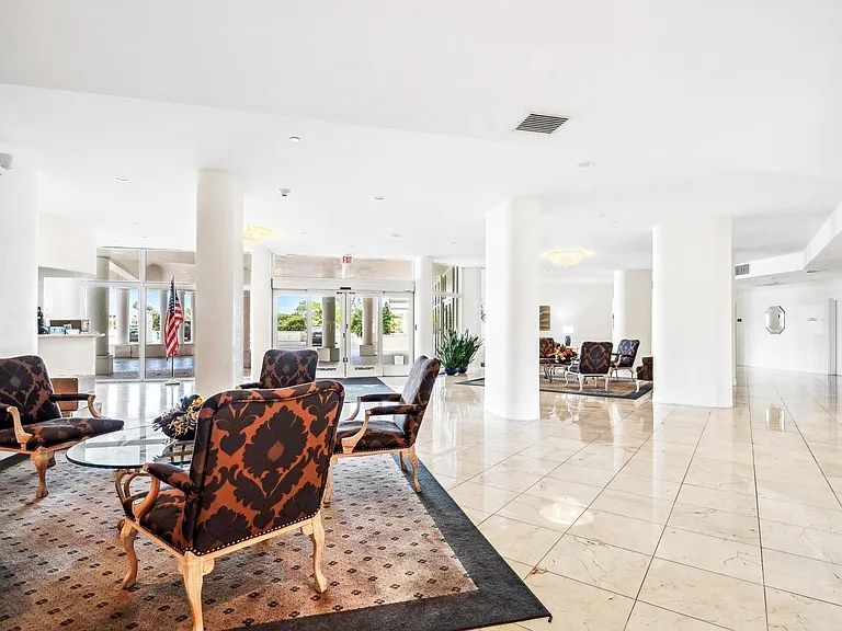 1 Las Olas Cir #313 — Photo 21