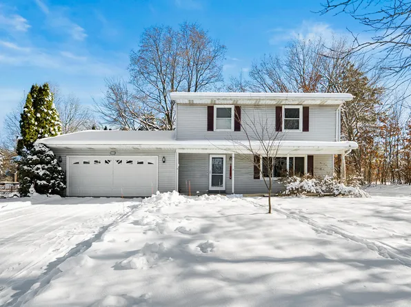 4745 Briarhill Dr, Portage, MI 49024