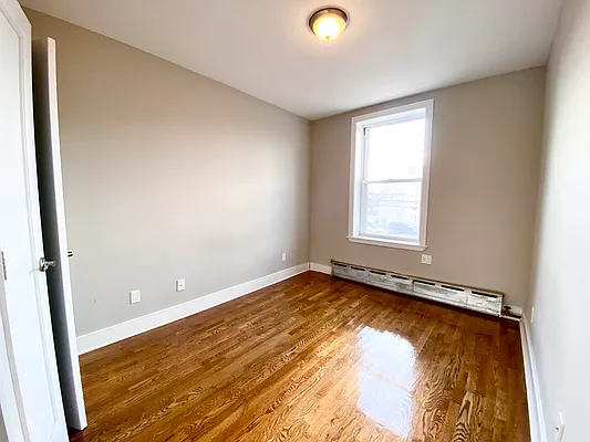 Rented by Amorelli Realty | media 17