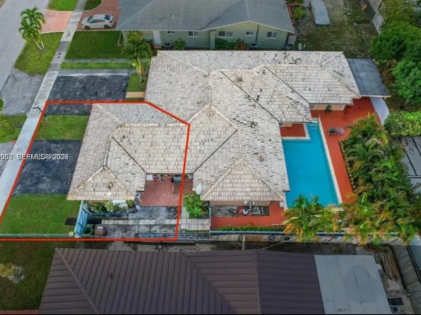 324 E 34th St #1, Hialeah, FL 33013
