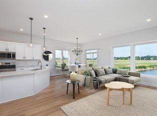1071 Oak Ct, Waconia, MN 55387
