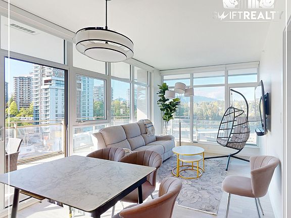 03_1101-5311 Goring St_Bright Living Room_05052025