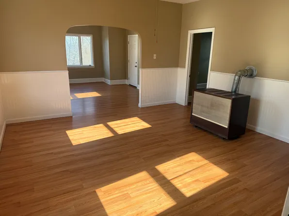 538 Alden St APT 3, Fall River, MA 02723