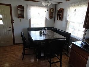 5th image of 501 Waco Ln