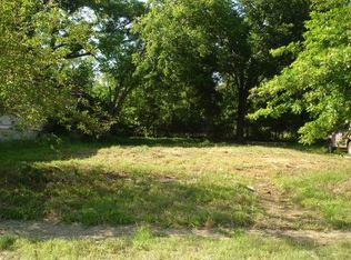 218 W Washington St, Paris, TX 75460